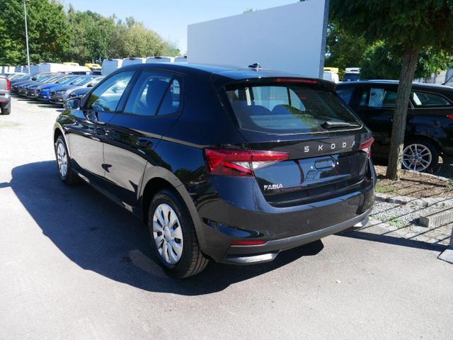 Skoda Fabia Selection 1.0 TSI *NAVI-ÜBER-SMARTLINK*LED*PDC-HI*SHZ*KLIMA*BLUETOOTH 