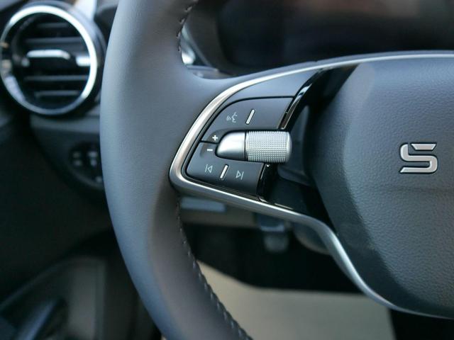 Skoda Fabia Selection 1.0 TSI *NAVI-ÜBER-SMARTLINK*LED*PDC-HI*SHZ*KLIMA*BLUETOOTH 