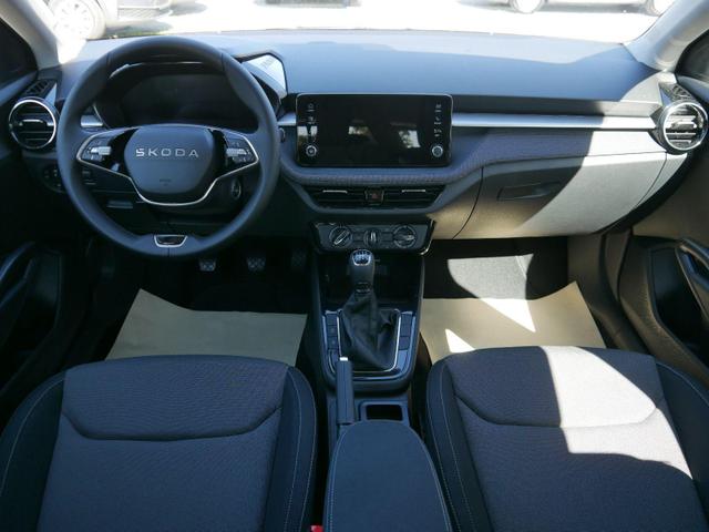 Skoda Fabia Selection 1,0 MPI SELECTION*LED*PDC-HI*SHZ*KLIMA*TEMPOMAT*BLUETOOTH*ISOFIX 