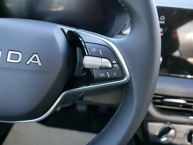 Skoda Fabia Selection 1,0 MPI SELECTION*LED*PDC-HI*SHZ*KLIMA*TEMPOMAT*BLUETOOTH*ISOFIX 