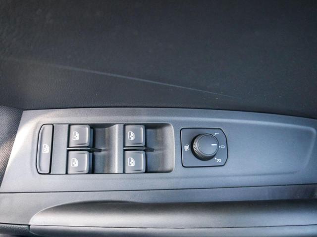 Skoda Fabia Selection 1,0 MPI SELECTION*LED*PDC-HI*SHZ*KLIMA*TEMPOMAT*BLUETOOTH*ISOFIX 