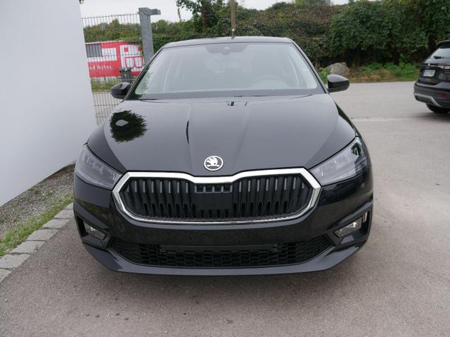Skoda Fabia Selection 1.0 TSI *NAVI-ÜBER-SMARTLINK*LED*PDC-HI*SHZ*KLIMA*BLUETOOTH 