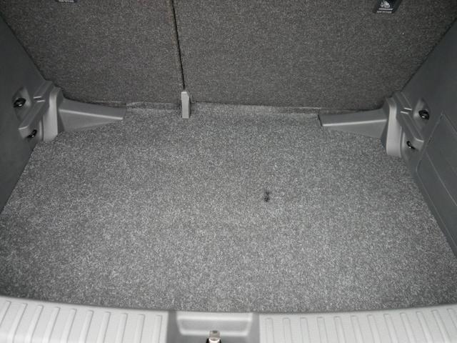 Skoda Fabia Selection 1.0 TSI *NAVI-ÜBER-SMARTLINK*LED*PDC-HI*SHZ*KLIMA*BLUETOOTH 