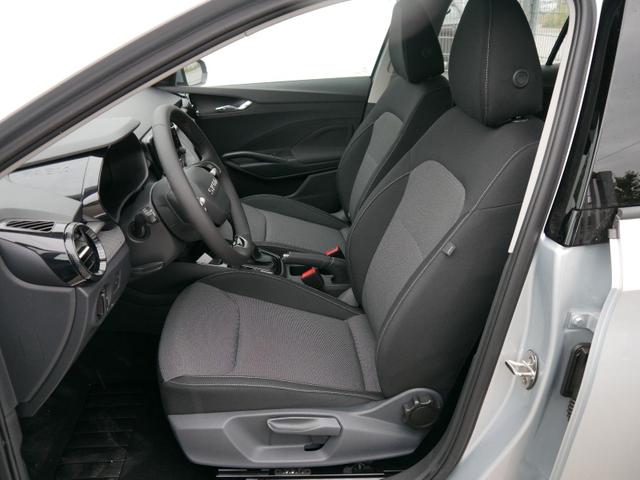 Skoda Fabia Selection 1.0 TSI *NAVI-ÜBER-SMARTLINK*LED*PDC-HI*SHZ*KLIMA*BLUETOOTH 