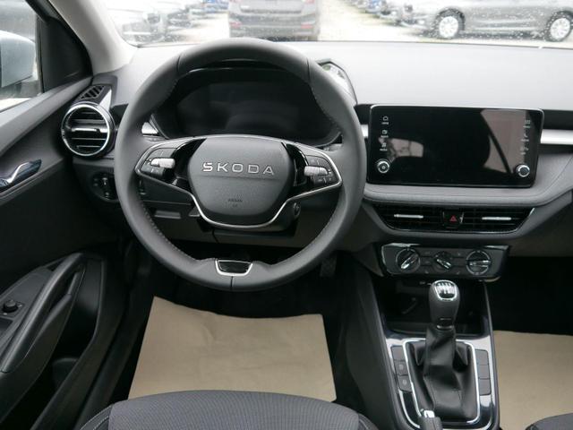 Skoda Fabia Selection 1.0 TSI *NAVI-ÜBER-SMARTLINK*LED*PDC-HI*SHZ*KLIMA*BLUETOOTH 