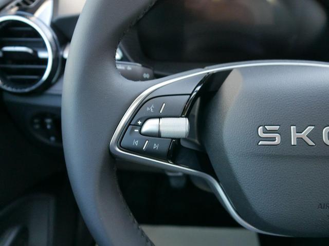 Skoda Fabia Selection 1.0 TSI *NAVI-ÜBER-SMARTLINK*LED*PDC-HI*SHZ*KLIMA*BLUETOOTH 