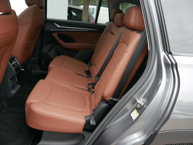 Skoda Kodiaq Selection 1.5 TSI mHEV DSG*NAVI*PDC*KAMERA*LED*SHZ*PONORAMA*7SITZER*19-ZOLL 