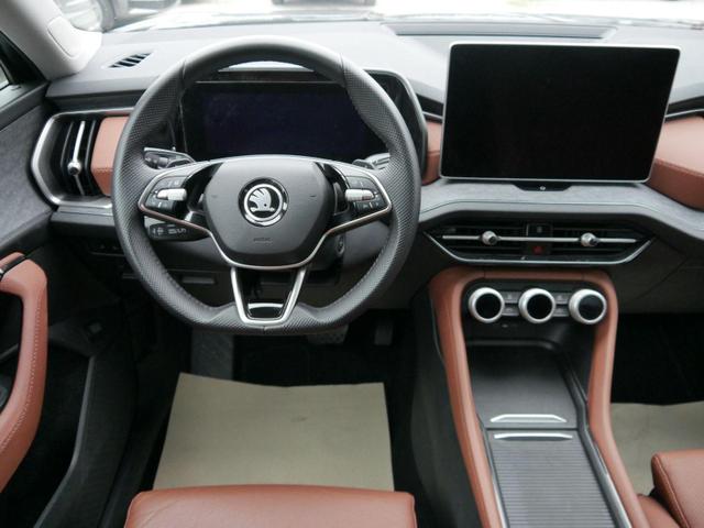 Skoda Kodiaq Selection 1.5 TSI mHEV DSG*NAVI*PDC*KAMERA*LED*SHZ*PONORAMA*7SITZER*19-ZOLL 