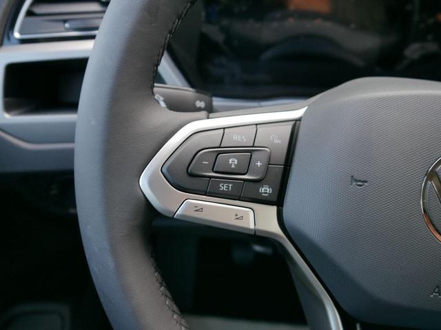 Touran Comfortline People 1.5 TSI COMFORTLINE*ACC*LED*PDC*KAMERA*NAVI*SHZ* 7-SITZER 17-ZOLL 