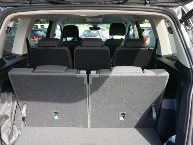 Touran Highline MARATON 2.0 TDI BMT DSG *MARATON*HIGHLINE*ACC*PDC*KAMERA*LED*NAVI*SHZ*7-SITZER*17-ZOLL 