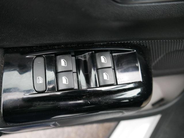 Citroën C3 PureTech Shine - S&S *LED*NAVI-ÜBER-SMARTLINK*TEMPOMAT*KLIMA*16-ZOLL-ALU 