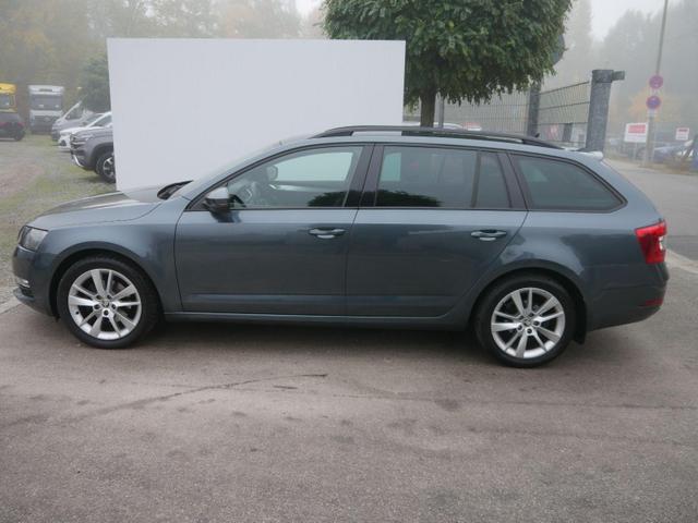 Skoda Octavia Combi 1.4 TSI DSG AMBITTON* NAVI * PDC SHZG 17 ZOLL KLIMAAUTOMATIK 