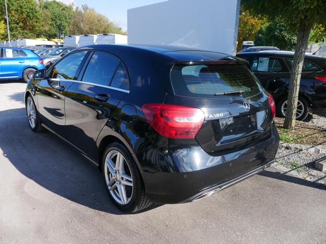 Mercedes-Benz A-Klasse Urban A 180 URBAN*NAVI*KLIMA*SHZ*PDC*BLUETOOTH*RADIO*FREISPRECHEINRICHTUNG*17-TOLL 