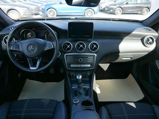 Mercedes-Benz A-Klasse Urban A 180 URBAN*NAVI*KLIMA*SHZ*PDC*BLUETOOTH*RADIO*FREISPRECHEINRICHTUNG*17-TOLL 