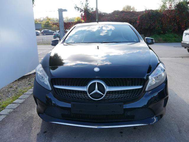 Mercedes-Benz A-Klasse Urban A 180 URBAN*NAVI*KLIMA*SHZ*PDC*BLUETOOTH*RADIO*FREISPRECHEINRICHTUNG*17-TOLL 