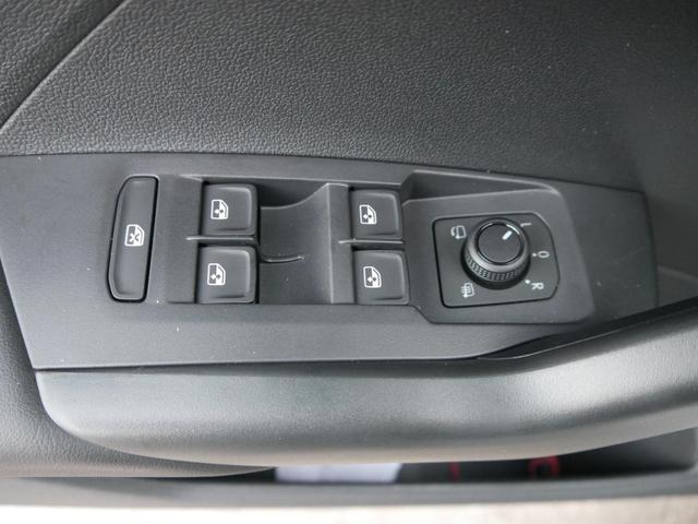Volkswagen T-Cross LIFE 1.0 TSI DSG*FACELIFT*ACC*LED*SHZ*PDC*KAMERA*NAVI-ÜBER-SMARTLINK*17-ZOLL 