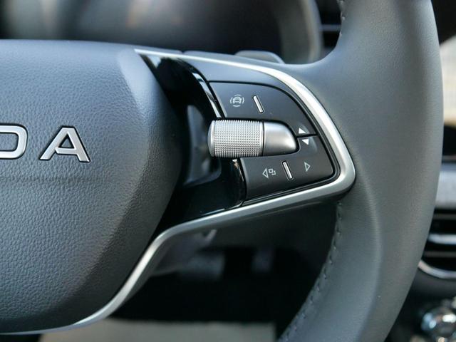 Skoda Scala Selection 1.5 TSI DSG*NAVI-ÜBER-SMARTLINK*PDC-HI*LED*TEMPOMAT*SHZ*KLIMA*DAB 