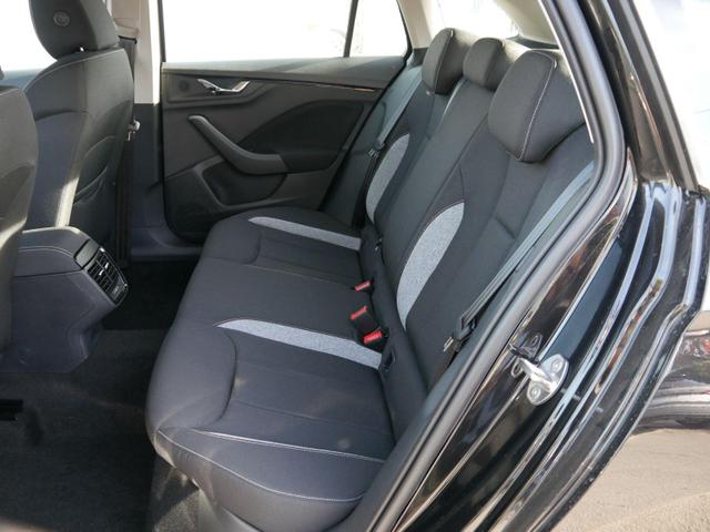 Skoda Scala Selection 1.5 TSI DSG*NAVI-ÜBER-SMARTLINK*PDC-HI*LED*TEMPOMAT*SHZ*KLIMA*DAB 