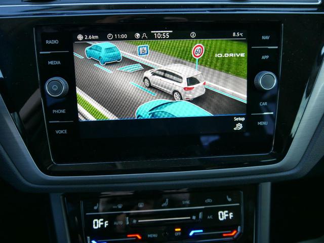 Volkswagen Touran COMFORTLIN 1.5 TSI DSG COMFORTLINE*ACC*LED*PDC*KAMERA*NAVI*SHZ* 7-SITZER 17-ZOLL 