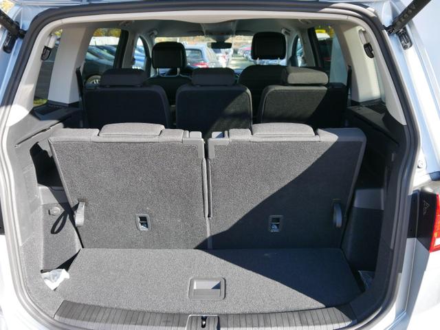 Volkswagen Touran Comfortline 2,0 TDI DSG*ACC*PDC*LED*NAVI*SHZ*KAMERA*EL-HECKKLAPPE*7-SITZER 