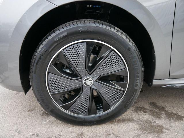 Skoda Kamiq Monte Carlo 1,5 TSI DSG*AHK-SCHWENKBAR*PDC*MATRIX-LED*KAMERA*SHZ*17-ZOLL 
