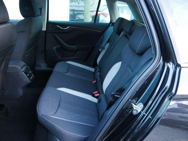 Skoda Kamiq 130 Jahre Premium 1,5 TSI DSG*KAMERA*PDC*SMARTLINK*AHK-SCHWENKBAR*LED*SHZ* 