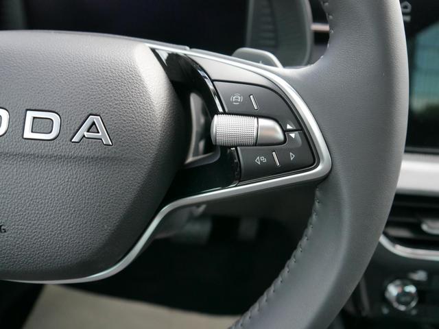 Skoda Kamiq 130 Jahre Premium 1,5 TSI DSG*KAMERA*PDC*SMARTLINK*AHK-SCHWENKBAR*LED*SHZ* 