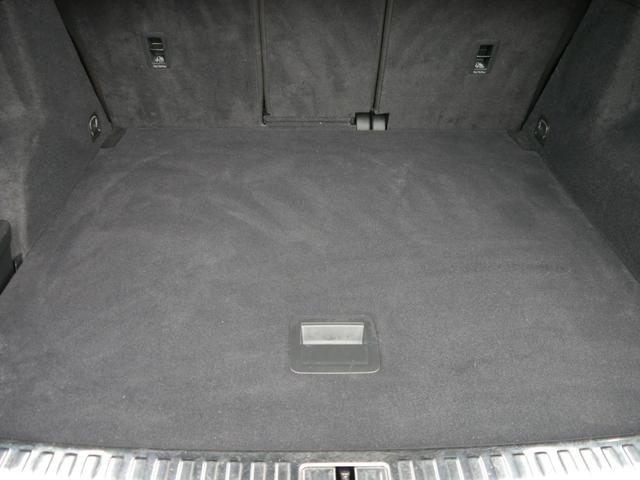 Audi Q3 advanced 40 TDI quattro S-Tronic *NAVI*PDC*KAMERA*TEMPOMAT*AHK-SCHWENKBAR*18-ZOLL 