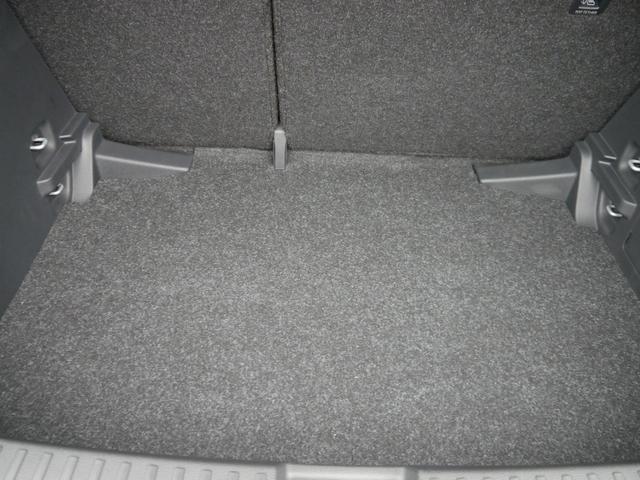 Skoda Fabia Monte Carlo 1.0 TSI DSG*PDC-HI*LED*SHZ*NAVI-ÜBER-SMARTLINK*KLIMA*BLUETOOTH*16-ZOLL 