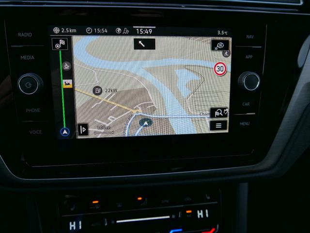 Volkswagen Touran 1.5 TSI COMFORTLINE *7-SITZER*TEMPOMAT*KAMERA*ACC*WINTERPAKET*KEYLESS-GO* 