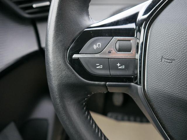 Peugeot 208 Active PureTech Pack S&S*NAVI*LED*PDC-HI*TEMPOMAT*KLIMA*BLUETOOTH 
