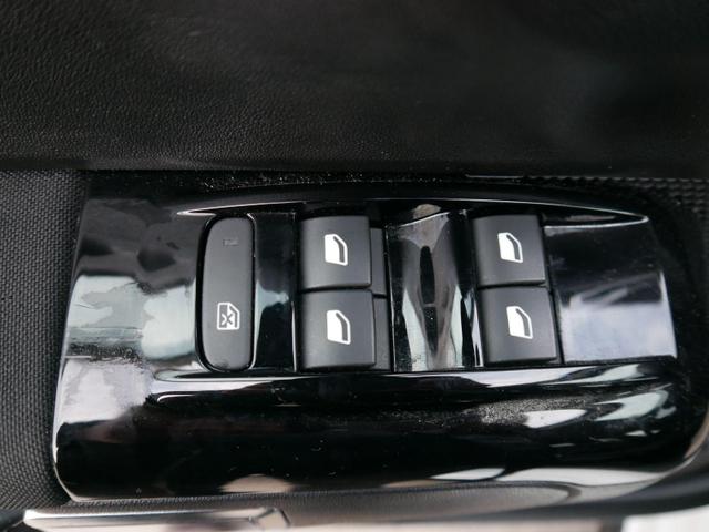 Citroen C3 PureTech Shine S&S*NAVI-ÜBER-SMARTLINK*PDC-HI*LED*TEMPOMAT*BLUETOOTH 