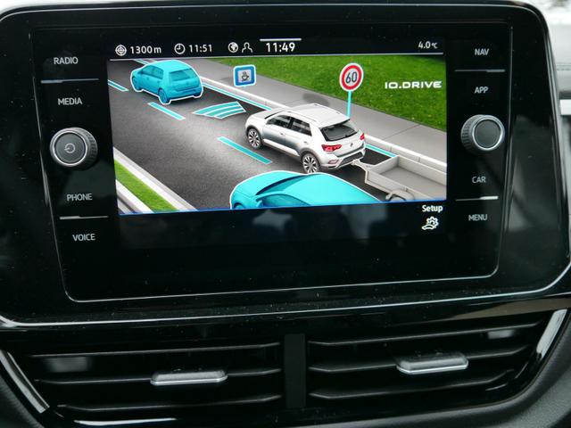 Volkswagen T-Roc Style 1,5 TSI DSG NEUES-MODELL*ACC*NAVI*PDC*AHK*LED*KAMERA*TEMPOMAT*19-ZOLL 