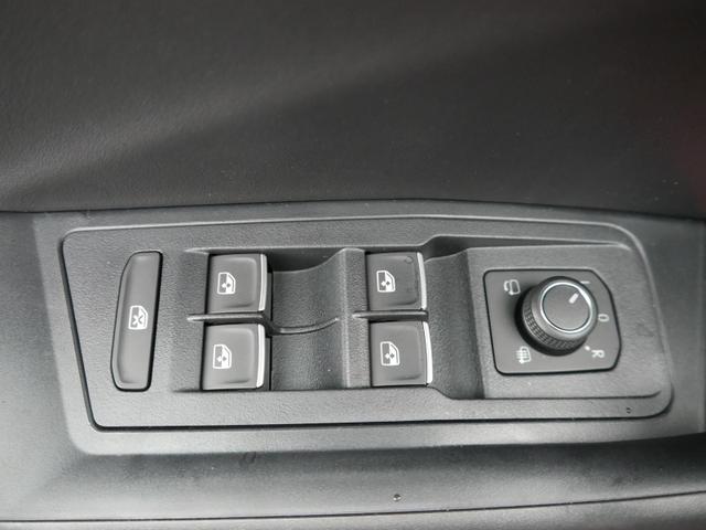 Volkswagen T-Roc Style Black 1,5 TSI DSG NEUES-MODELL*ACC*NAVI*PDC*AHK*LED*KAMERA*TEMPOMAT*19-ZOLL 