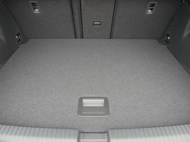 Volkswagen T-Roc Style 1,5 TSI DSG NEUES-MODELL*ACC*NAVI*PDC*AHK*LED*KAMERA*TEMPOMAT*19-ZOLL 