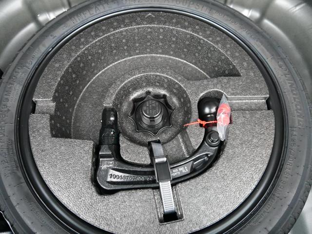 Volkswagen T-Roc Style Black 1,5 TSI DSG NEUES-MODELL*ACC*NAVI*PDC*AHK*LED*KAMERA*TEMPOMAT*19-ZOLL 