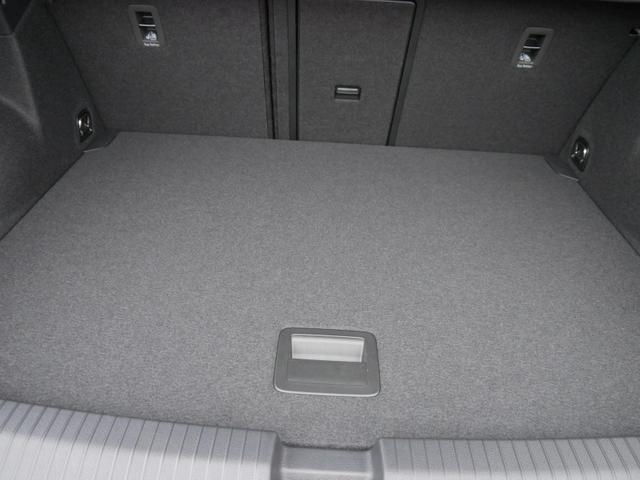 Volkswagen T-Roc Style Black 1,5 TSI DSG NEUES-MODELL*ACC*NAVI*PDC*AHK*LED*KAMERA*TEMPOMAT*19-ZOLL 