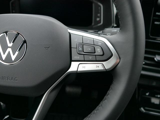 Volkswagen T-Roc Style Black 1,5 TSI DSG NEUES-MODELL*ACC*NAVI*PDC*AHK*LED*KAMERA*TEMPOMAT*19-ZOLL 