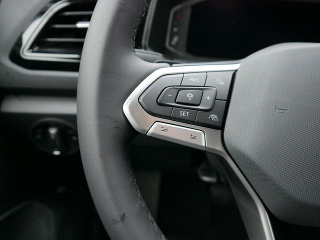 Volkswagen T-Roc Style Black 1,5 TSI DSG NEUES-MODELL*ACC*NAVI*PDC*AHK*LED*KAMERA*TEMPOMAT*19-ZOLL 