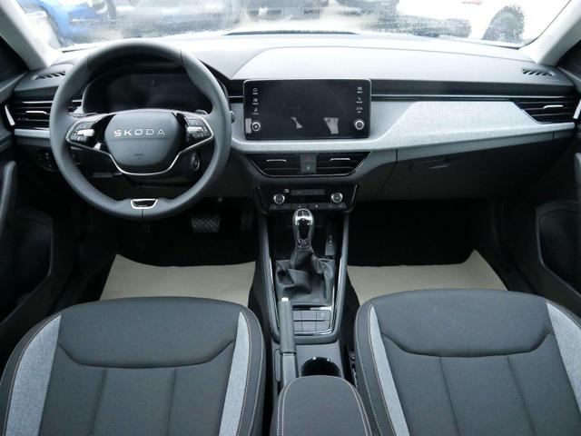 Skoda Kamiq Selection 1.5 TSI DSG*AHK-SCHWENKBAR*PDC-HI*LED*SHZ*TEMPOMAT*SMARTLINK 