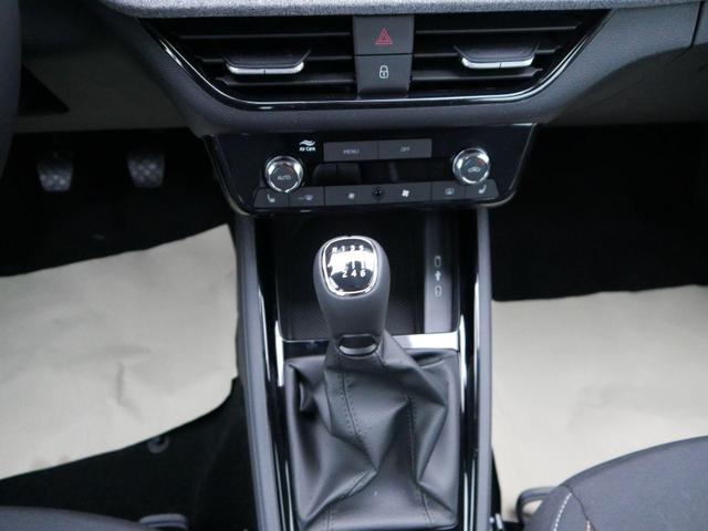 Skoda Kamiq Selection 1.0 TSI*AHK-SCHWENKBAR*LED*PDC-HI*SHZ*KLIMA*NAVI-ÜBER_SMARTLINK 