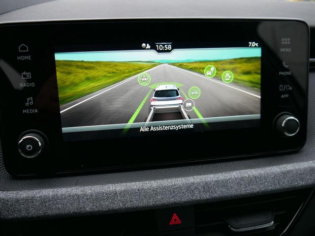 Skoda Kamiq Selection 1.0 TSI*AHK-SCHWENKBAR*LED*PDC-HI*SHZ*KLIMA*NAVI-ÜBER_SMARTLINK 