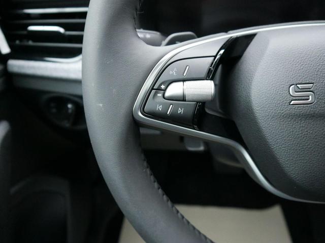 Kamiq Selection 1.0 TSI DSG*PDC*SHZ*SMARTLINK*MATRIX-LED*AHK-SCHWENKBAR*TEMPOMAT 