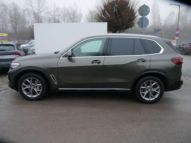 BMW X5 xLine XDRIVE*NAVI*PDC*SHZ*MATRIX*AHK-ABNEHMBAR*TEMPOMAT*KAMERA*LEDER 