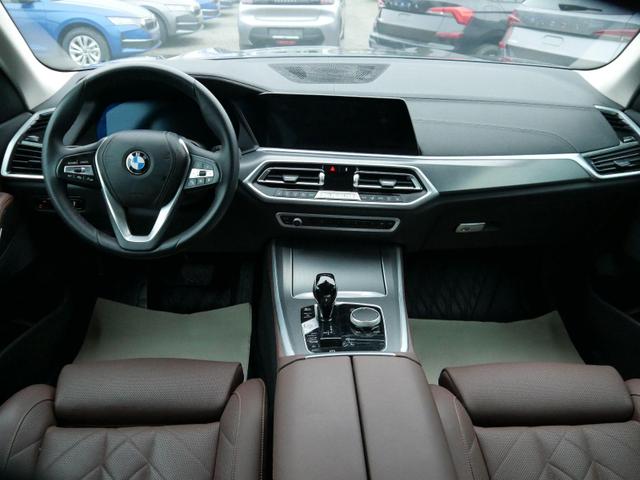 BMW X5 xLine XDRIVE*NAVI*PDC*SHZ*MATRIX*AHK-ABNEHMBAR*TEMPOMAT*KAMERA*LEDER 