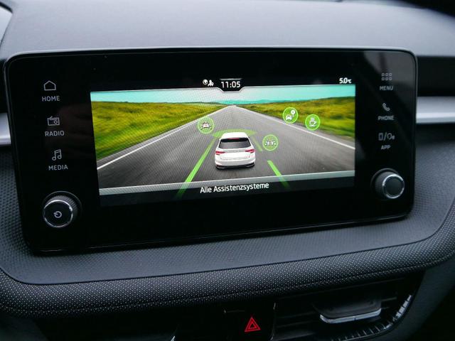 Skoda Fabia Selection 1.0 TSI *NAVI-ÜBER-SMARTLINK*LED*PDC-HI*SHZ*KLIMA*BLUETOOTH 