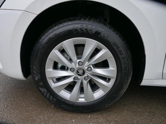 Skoda Octavia Combi Selection 2.0 TDI DSG Selection*PDC*LED*SHZ*TEMPOMAT*SMARTLINK*AHK-SCHWENKBAR 