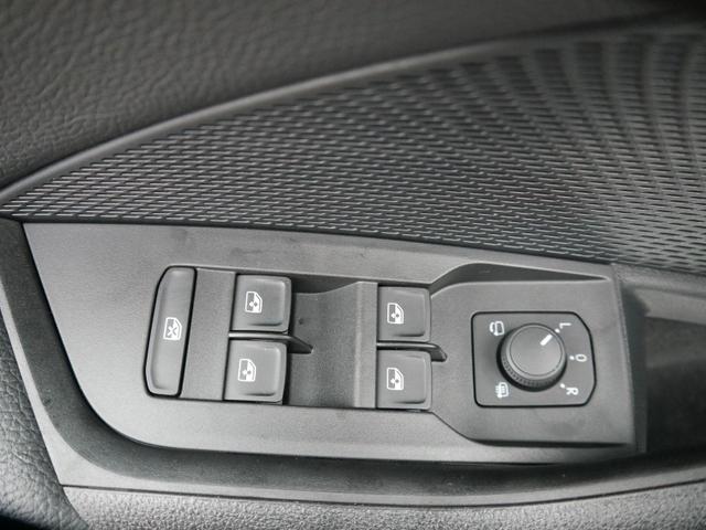 Skoda Octavia Combi Selection 2.0 TDI DSG Selection*ACC*NAVI*PDC*LED*SHZ*TEMPOMAT*KLIMA 