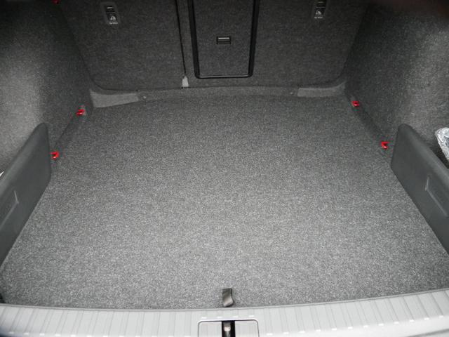 Skoda Octavia Combi Selection 2.0 TDI DSG Selection*PDC*LED*SHZ*TEMPOMAT*SMARTLINK*AHK-SCHWENKBAR 