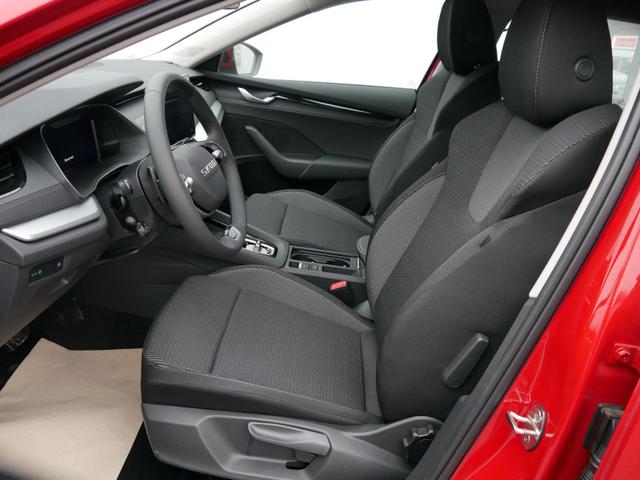 Skoda Octavia Combi Selection 2.0 TDI DSG Selection*PDC*LED*SHZ*TEMPOMAT*SMARTLINK*AHK-SCHWENKBAR 